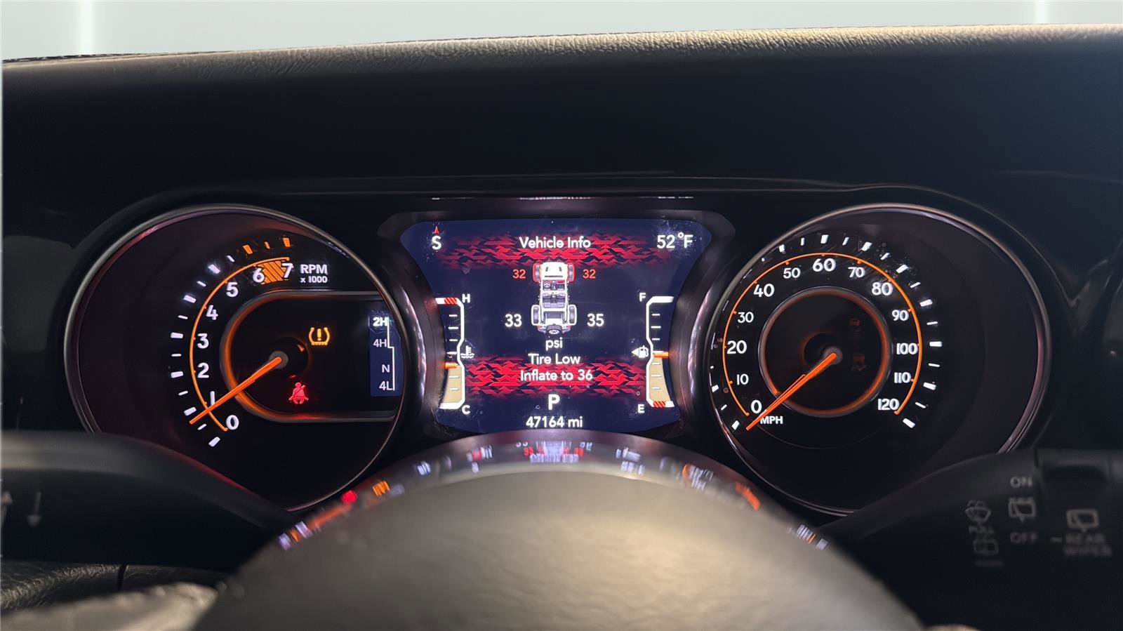 Used 2023 Jeep Wrangler Unlimited Sahara AWD/4WD image 14