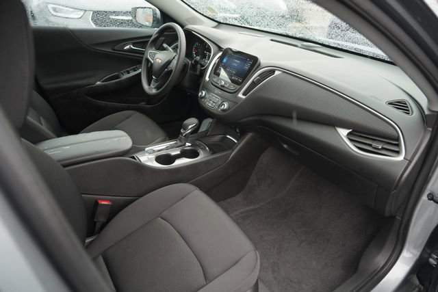 Used 2025 Chevrolet Malibu LT FWD image 17