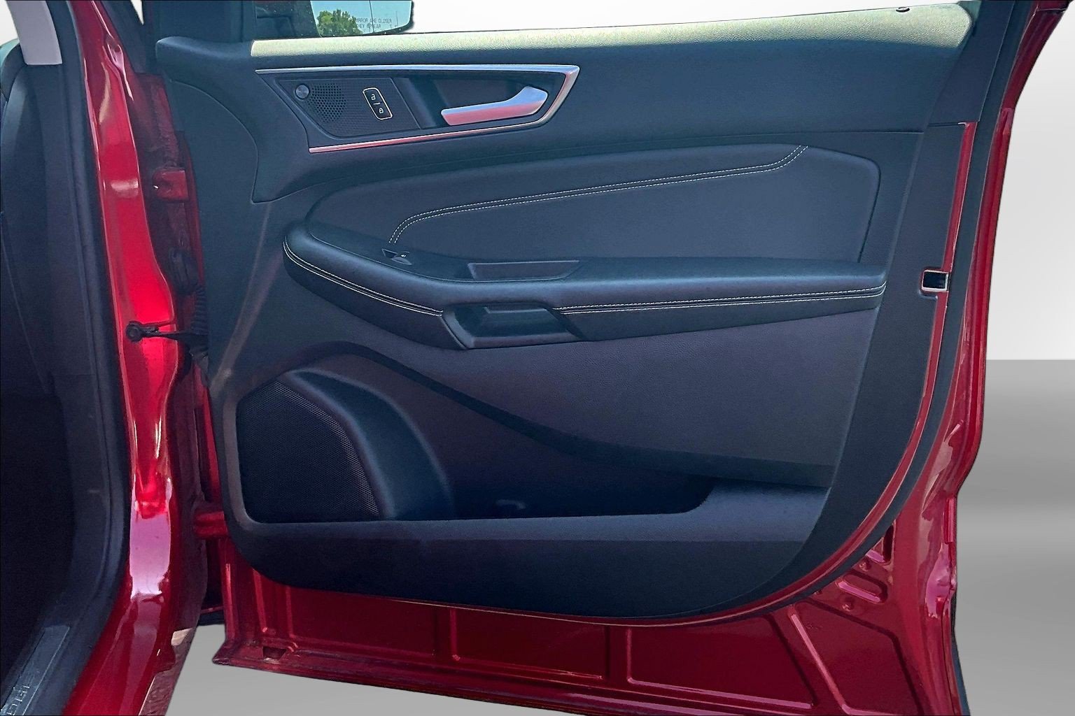 Certified 2023 Ford Edge Titanium AWD/4WD image 26