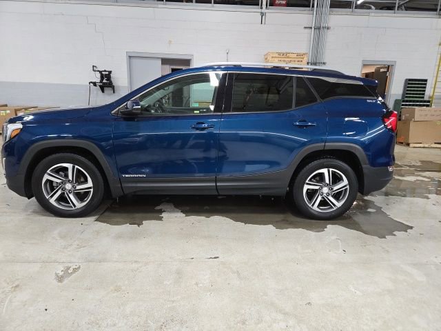 Used 2021 GMC Terrain SLT w/ Infotainment Package II image 6