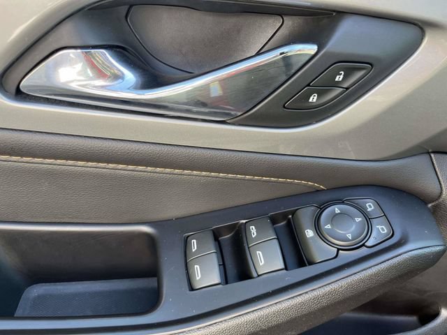 Used 2019 Chevrolet Traverse LT FWD image 19
