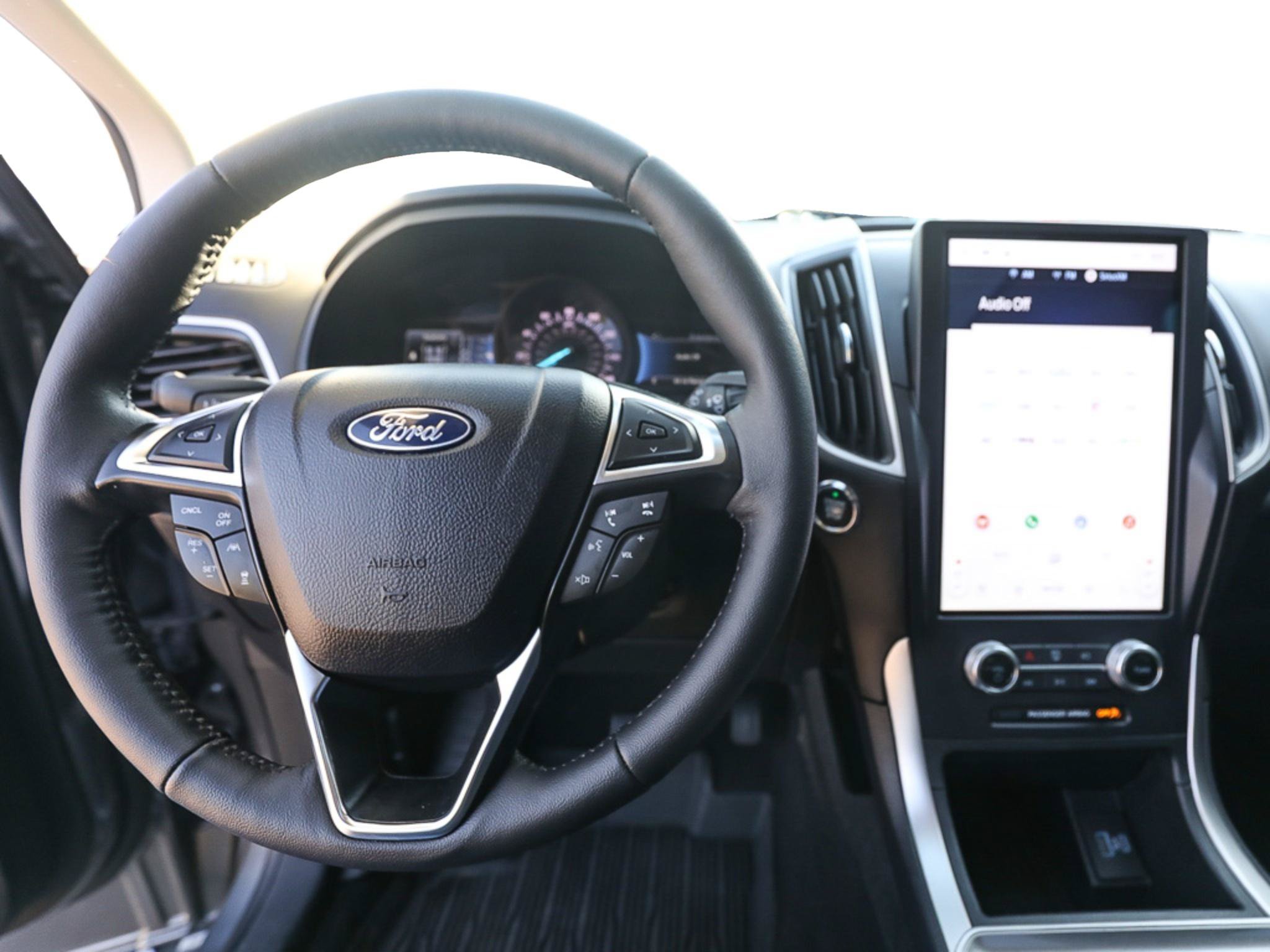 Certified 2024 Ford Edge SEL w/ Convenience Package AWD/4WD image 13