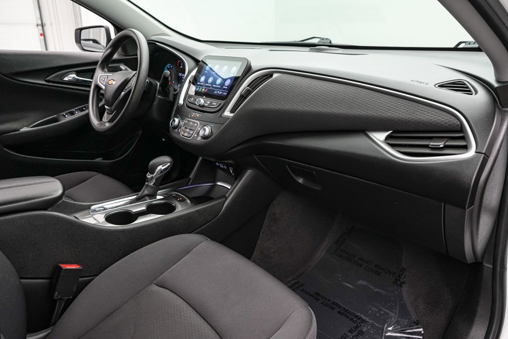 Used 2024 Chevrolet Malibu LT image 21