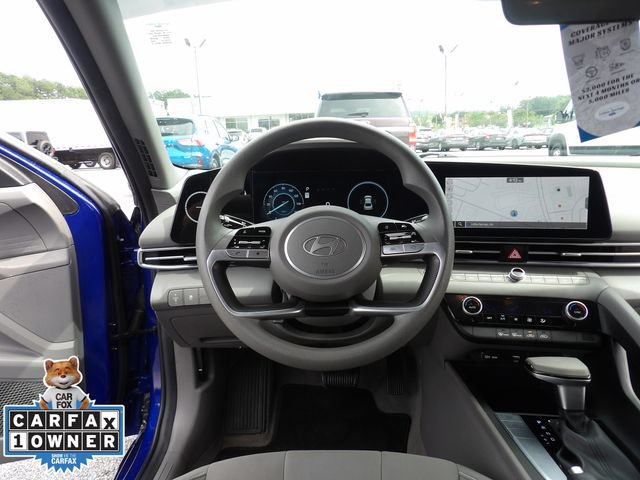 Used 2024 Hyundai Elantra SEL FWD image 29