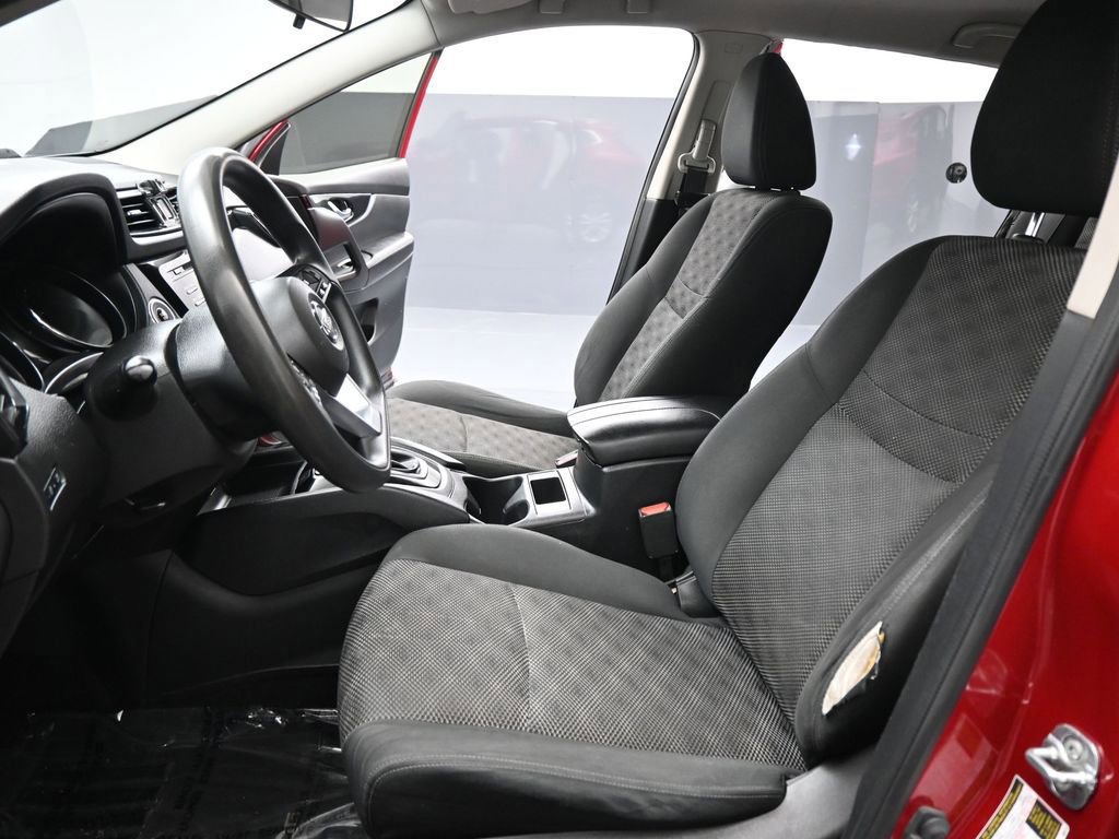 Used 2018 Nissan Rogue Sport SV image 37