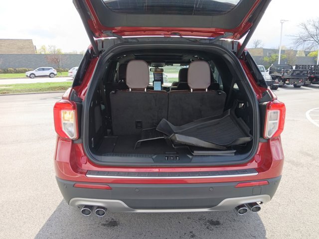 Certified 2023 Ford Explorer Platinum w/ Technology Package AWD/4WD image 25