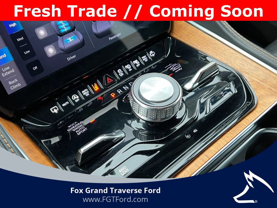 Used 2024 Jeep Grand Wagoneer L Series III image 34