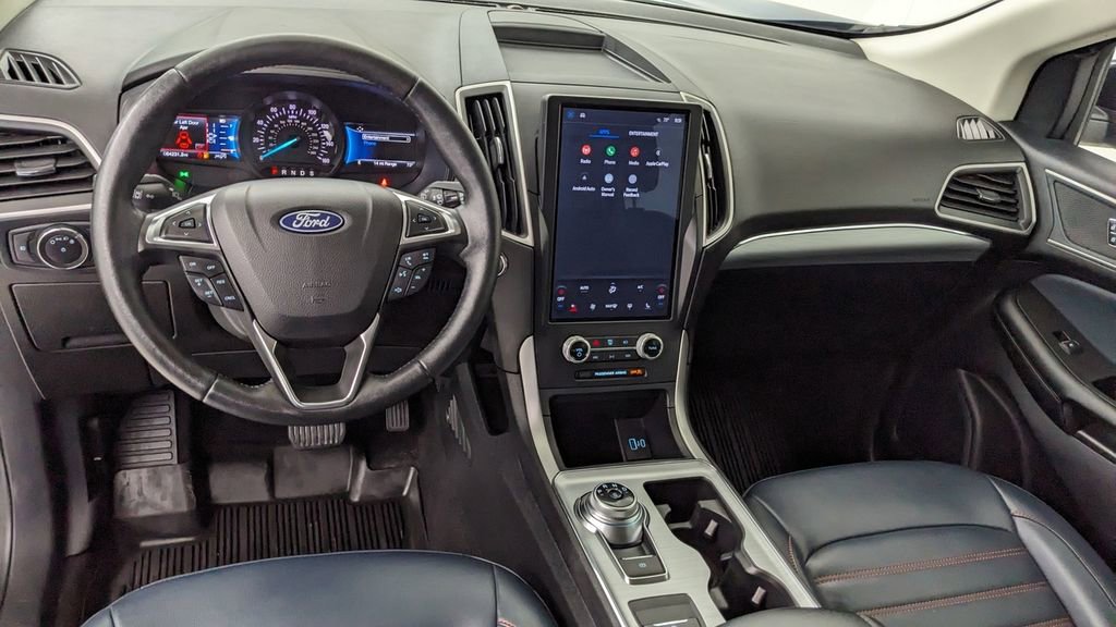 Certified 2022 Ford Edge SEL w/ Sport Appearance Package AWD/4WD image 3