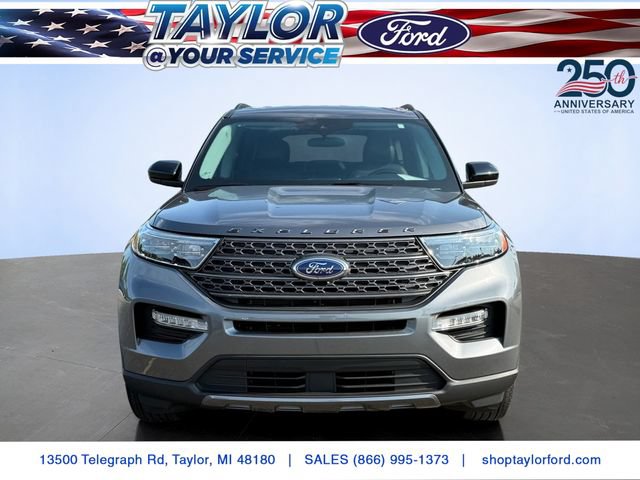 Certified 2023 Ford Explorer XLT w/ Equipment Group 202A AWD/4WD image 2