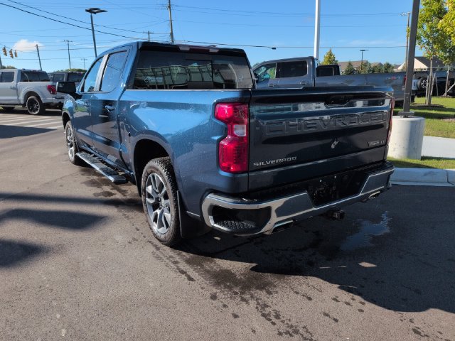 Used 2021 Chevrolet Silverado 1500 LT w/ All Star Edition Plus AWD/4WD image 3