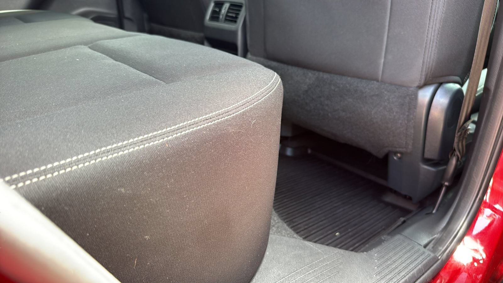 Used 2023 Nissan Rogue S FWD image 25