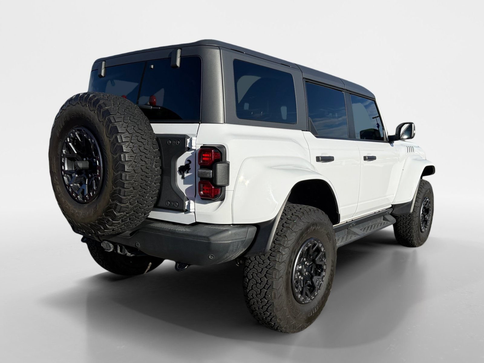 Certified 2024 Ford Bronco Raptor w/ Interior Carbon Fiber Pack 6 AWD/4WD image 7