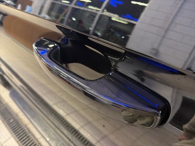 Certified 2025 Ford Expedition Active image 27