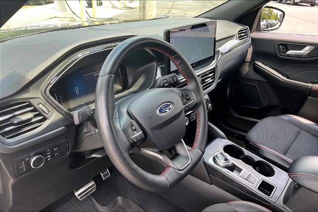Certified 2023 Ford Escape ST-Line w/ Tech Pack #1 AWD/4WD image 14