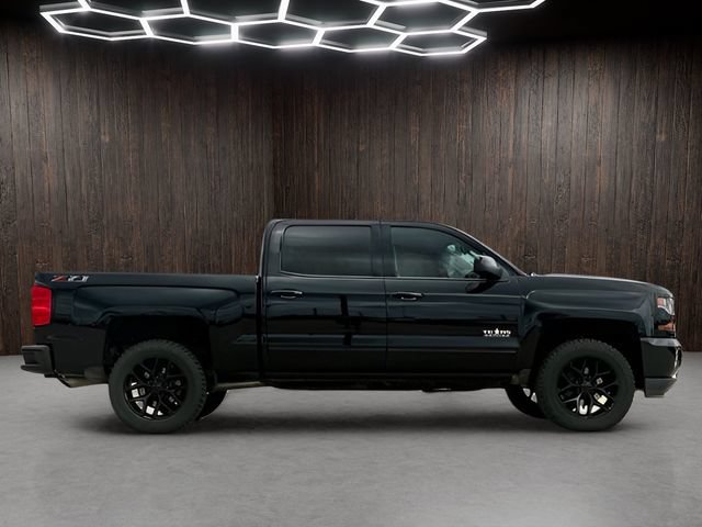 Used 2018 Chevrolet Silverado 1500 LT w/ Texas Edition AWD/4WD image 7