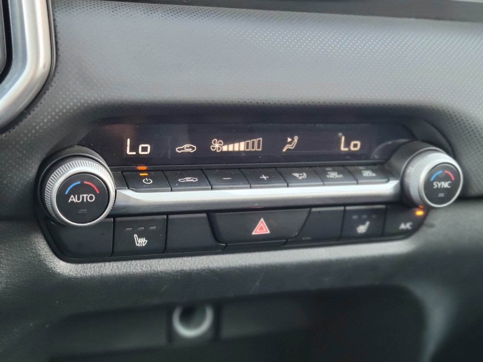 Used 2023 MAZDA CX-50 2.5 S w/ Preferred Plus Pkg image 23