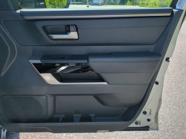 Used 2024 Toyota Tundra Limited AWD/4WD image 34