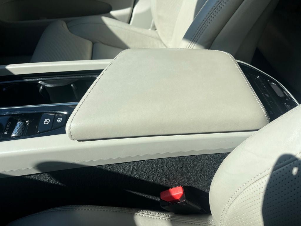 Used 2018 Volvo XC60 T6 Inscription w/ Luxury Seat Package AWD/4WD image 36