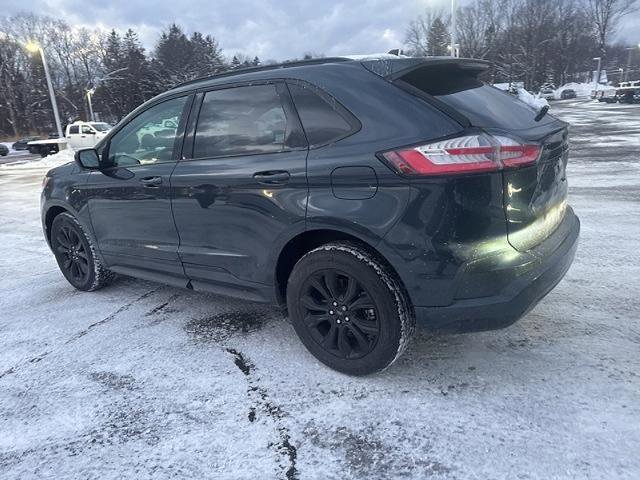 Certified 2022 Ford Edge SE w/ Black Appearance Package image 11