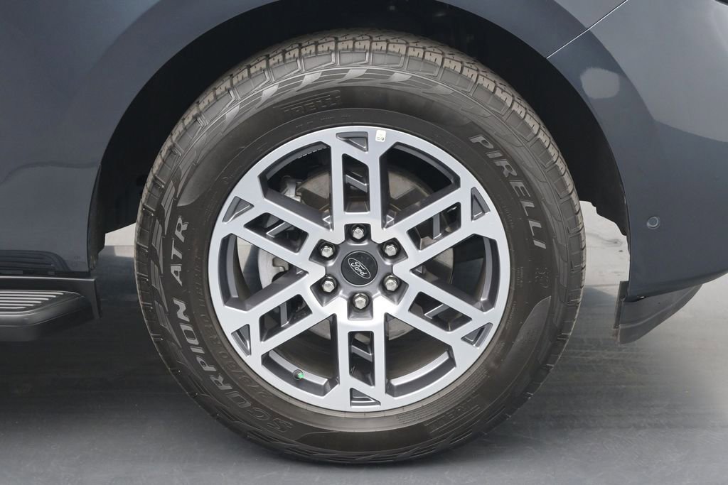 Certified 2025 Ford Expedition Max Active AWD/4WD image 26