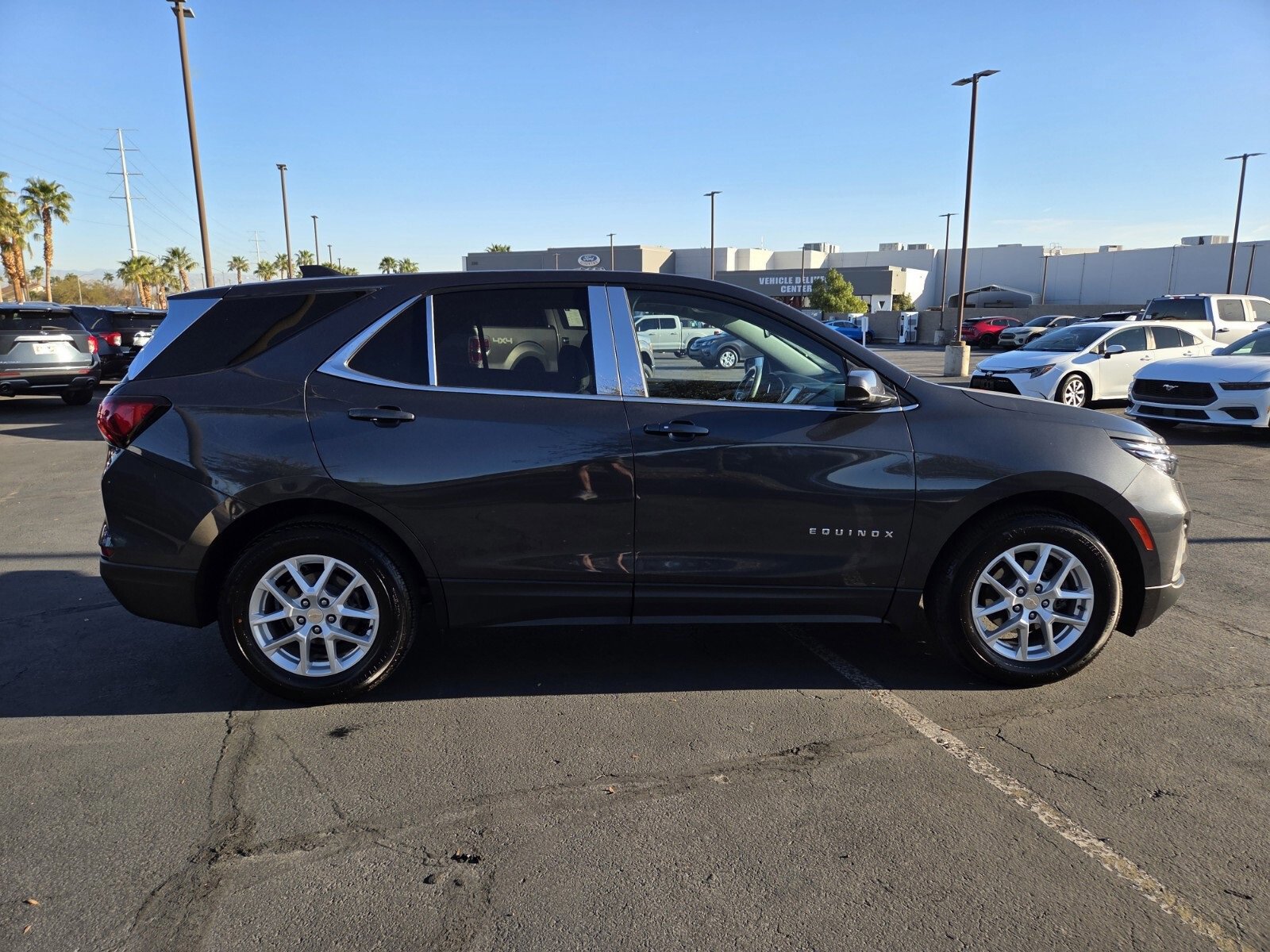 Used 2023 Chevrolet Equinox LT image 6