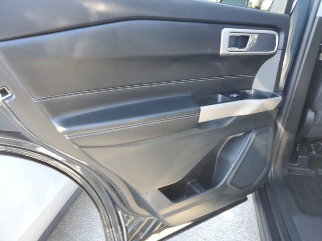 Certified 2023 Ford Explorer XLT image 12