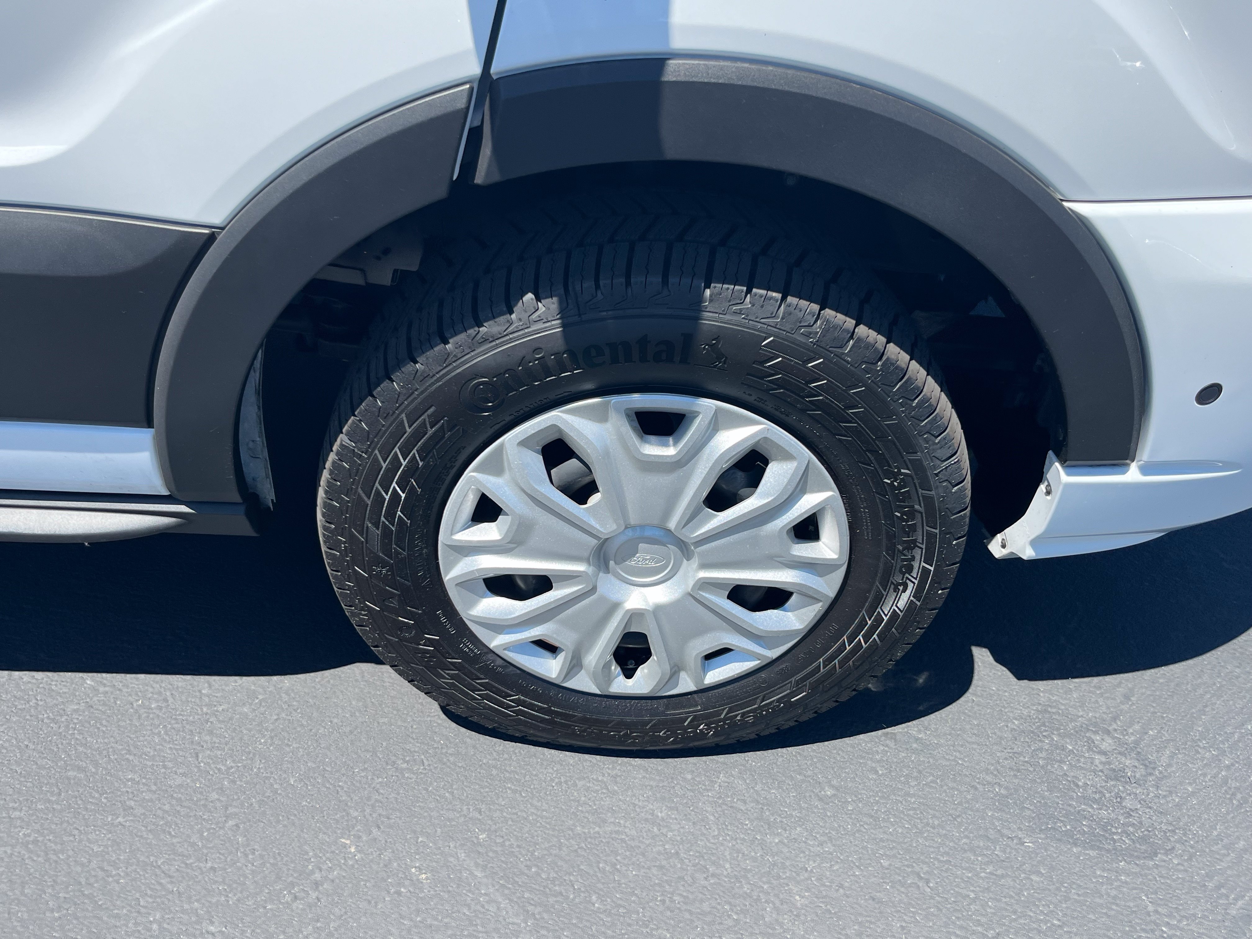 Certified 2024 Ford Transit 350 XLT RWD image 7
