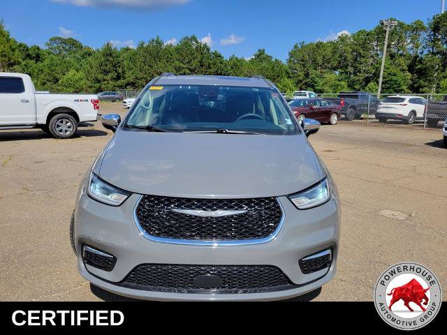 Used 2023 Chrysler Pacifica Limited FWD image 9