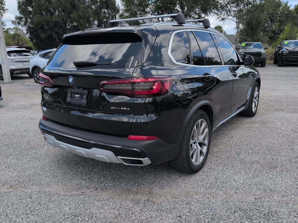 Used 2022 BMW X5 xDrive45e image 3