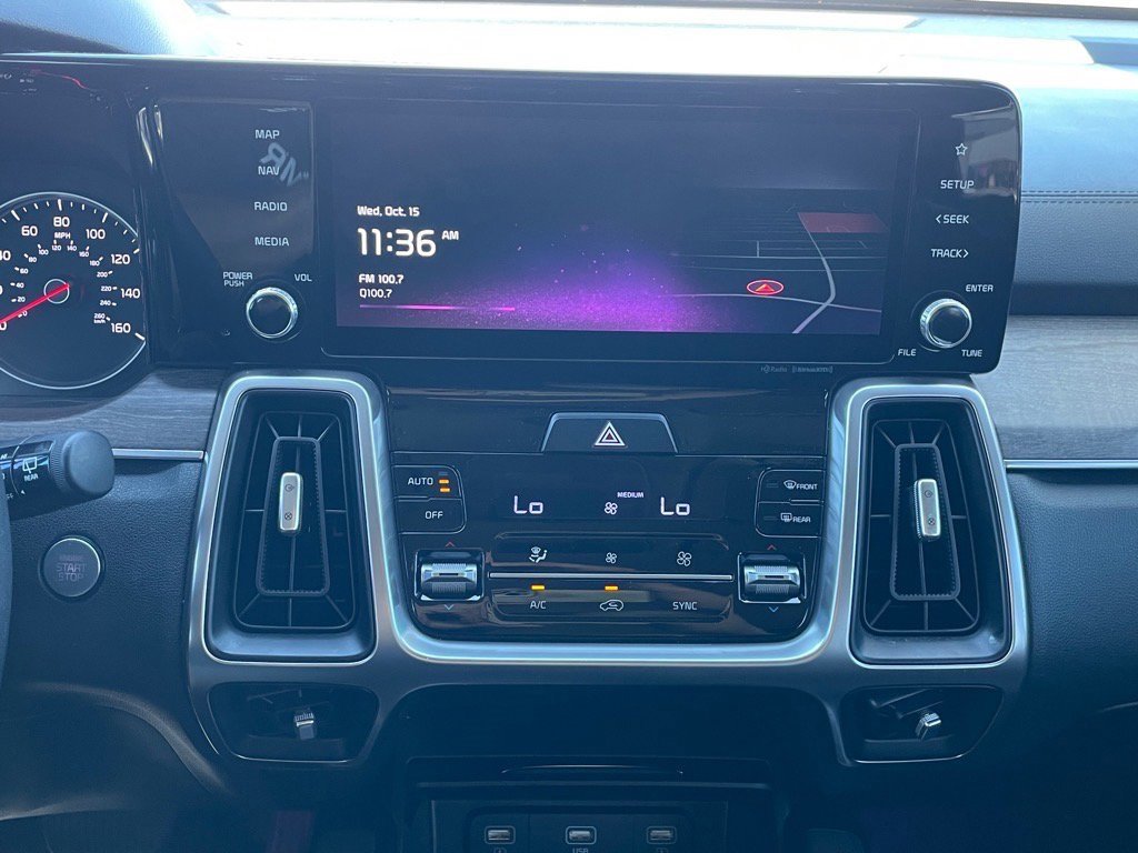 Used 2022 Kia Sorento S image 21