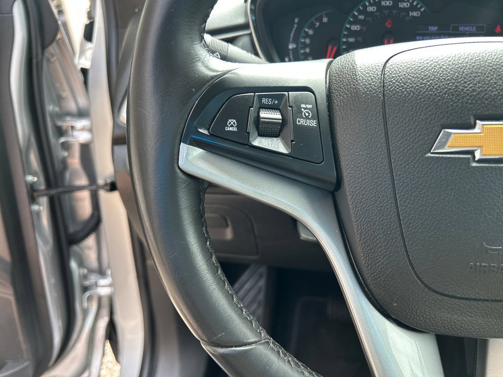 Used 2019 Chevrolet Trax LT w/ LT Convenience Package FWD image 20