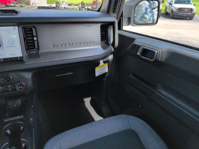 Certified 2026 Ford Bronco 4-Door AWD/4WD image 16