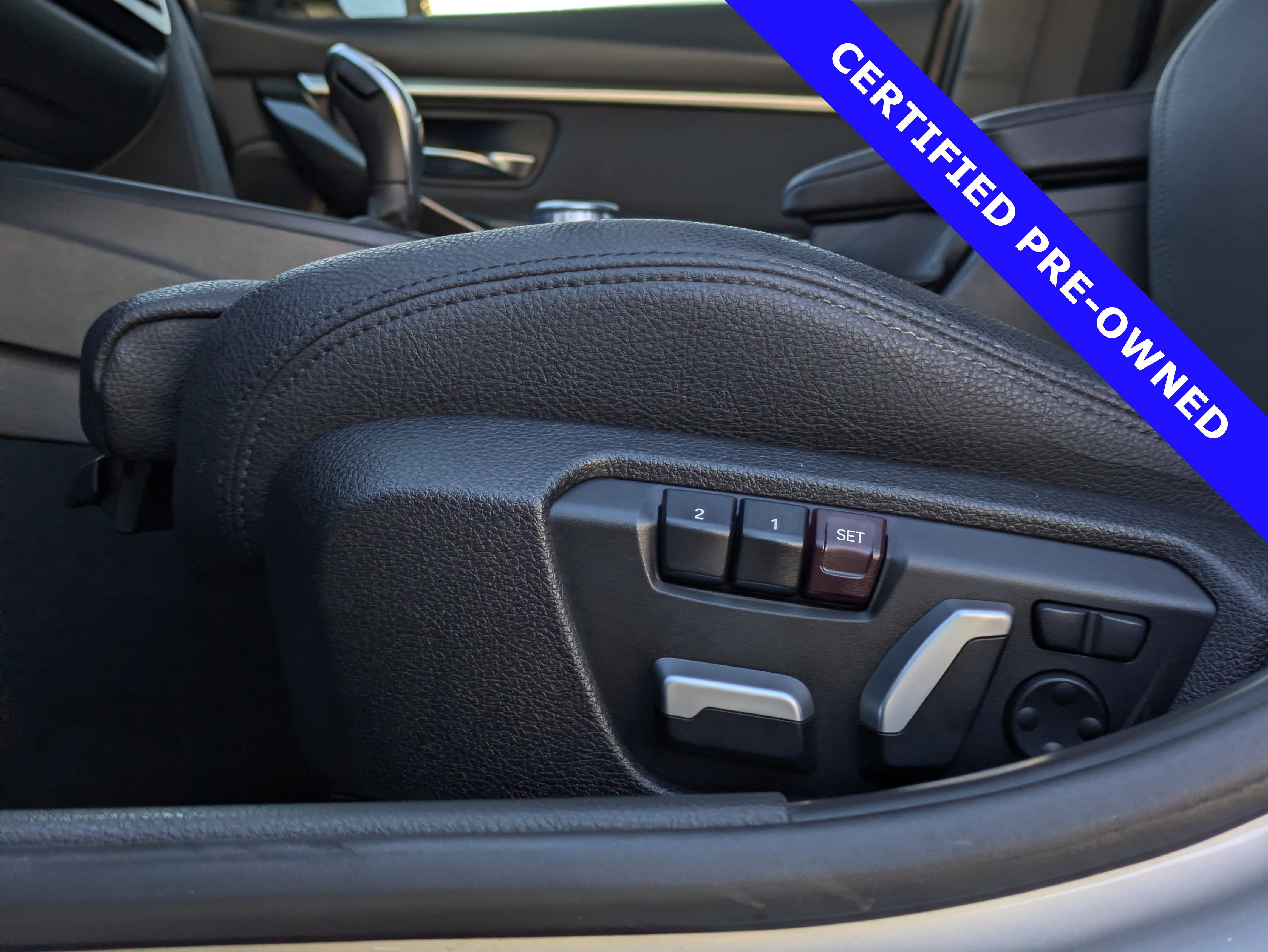 Used 2018 BMW 330i xDrive Sedan image 21