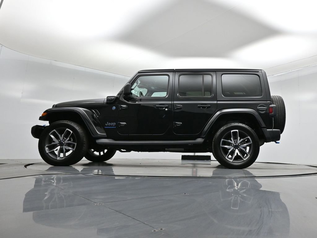 Used 2024 Jeep Wrangler Unlimited image 25