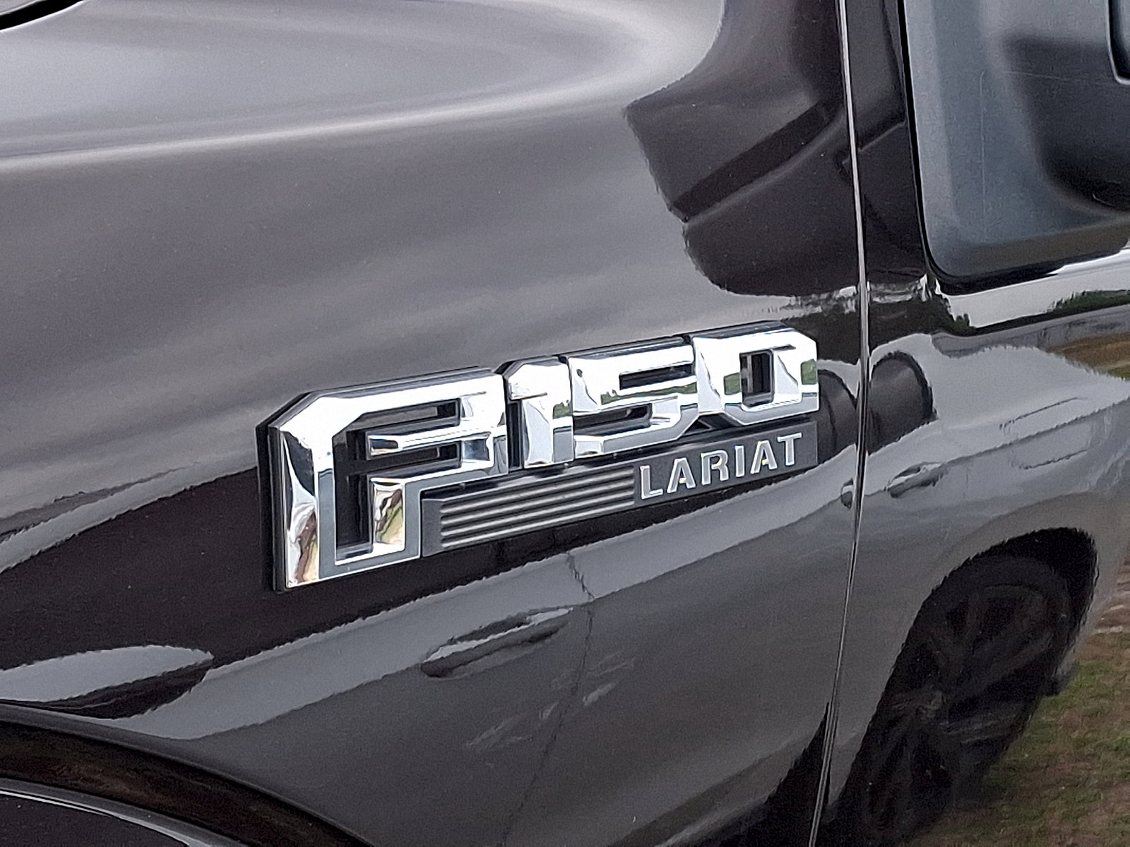 Certified 2020 Ford F150 Lariat AWD/4WD image 4