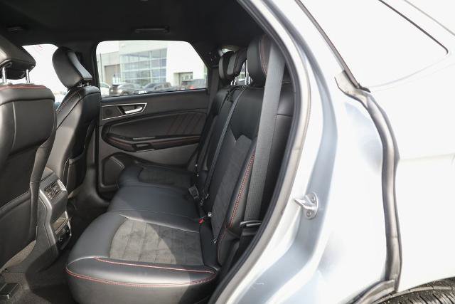 Certified 2022 Ford Edge ST-Line w/ Class II Trailer Tow Package image 25