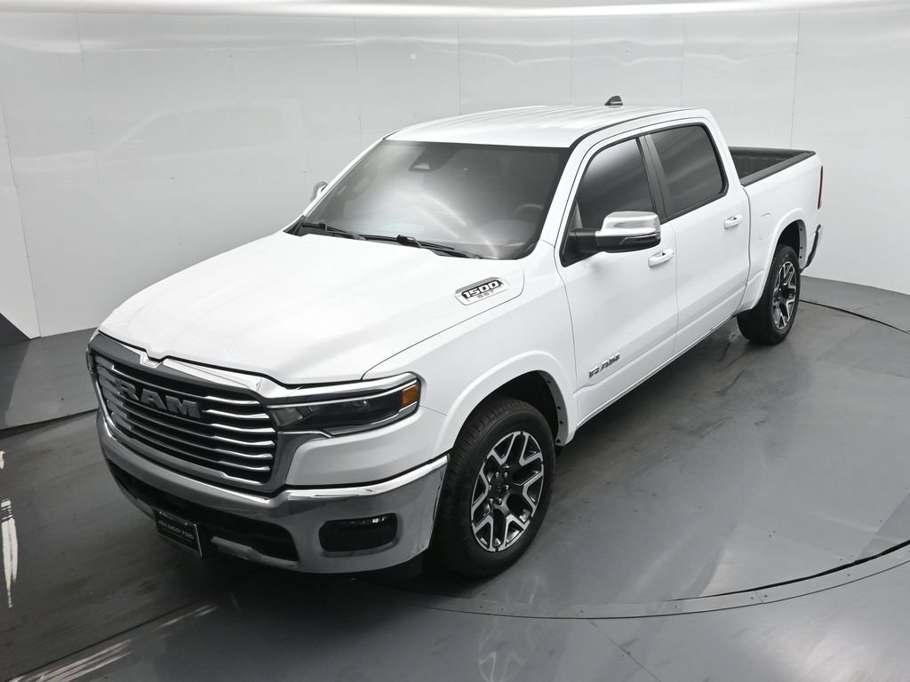 Used 2025 RAM 1500 Laramie AWD/4WD image 38