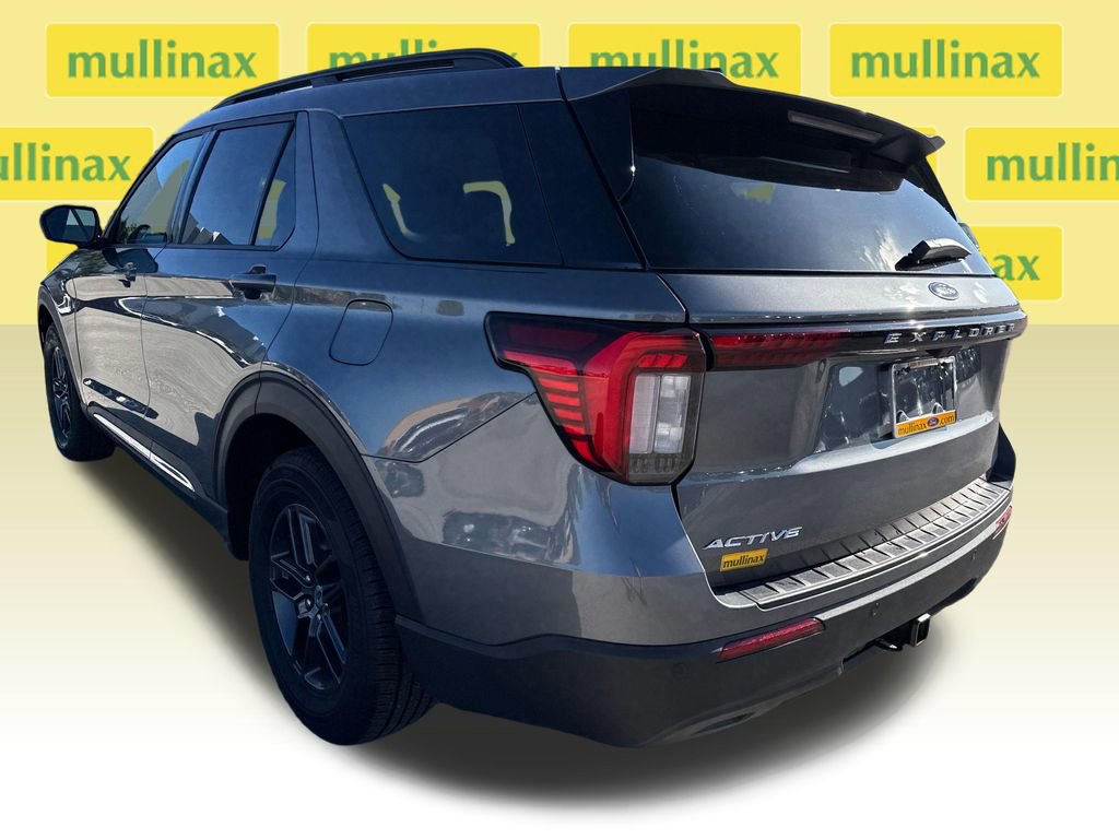Certified 2025 Ford Explorer Active image 9