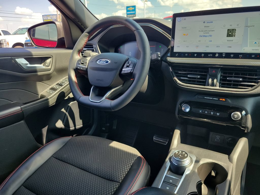 Certified 2023 Ford Escape ST-Line w/ Tech Pack #1 AWD/4WD image 13