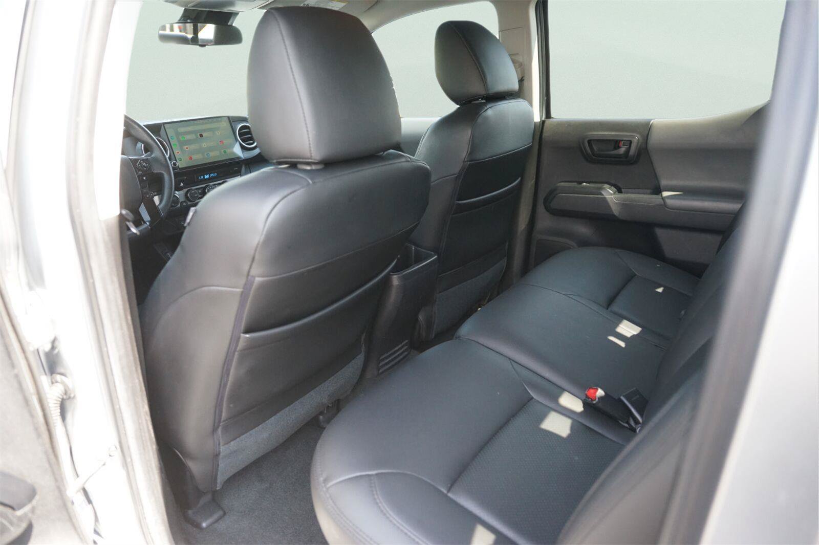Used 2022 Toyota Tacoma SR AWD/4WD image 11