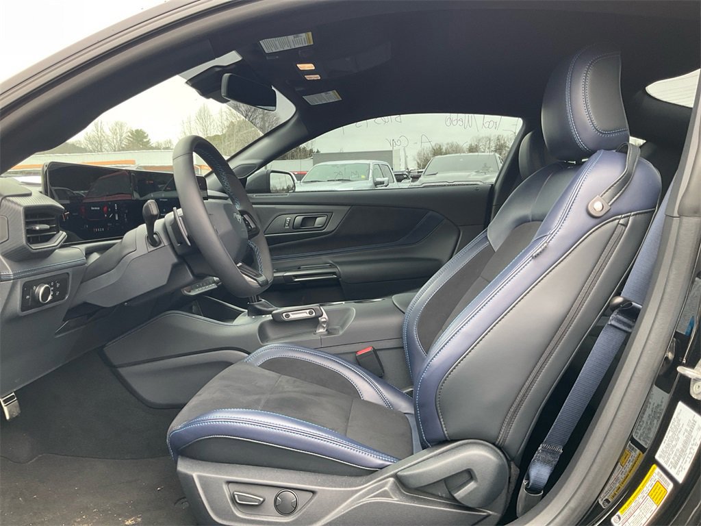 Certified 2025 Ford Mustang Dark Horse w/ Dark Horse Handlin Package image 14