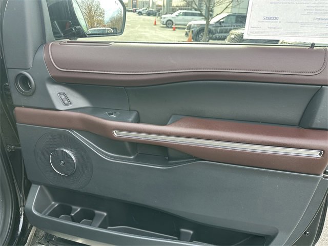 Certified 2022 Ford Expedition Limited image 38