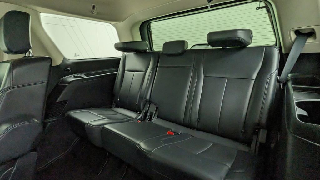 Certified 2024 Ford Expedition XLT image 38