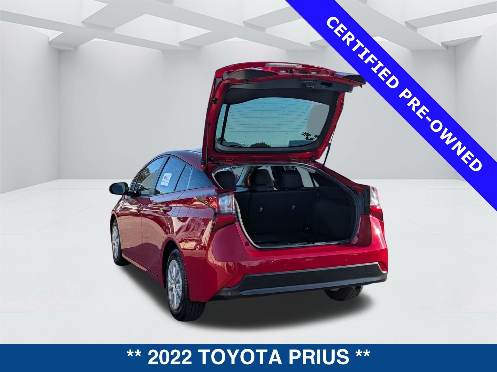 Used 2022 Toyota Prius LE video 3