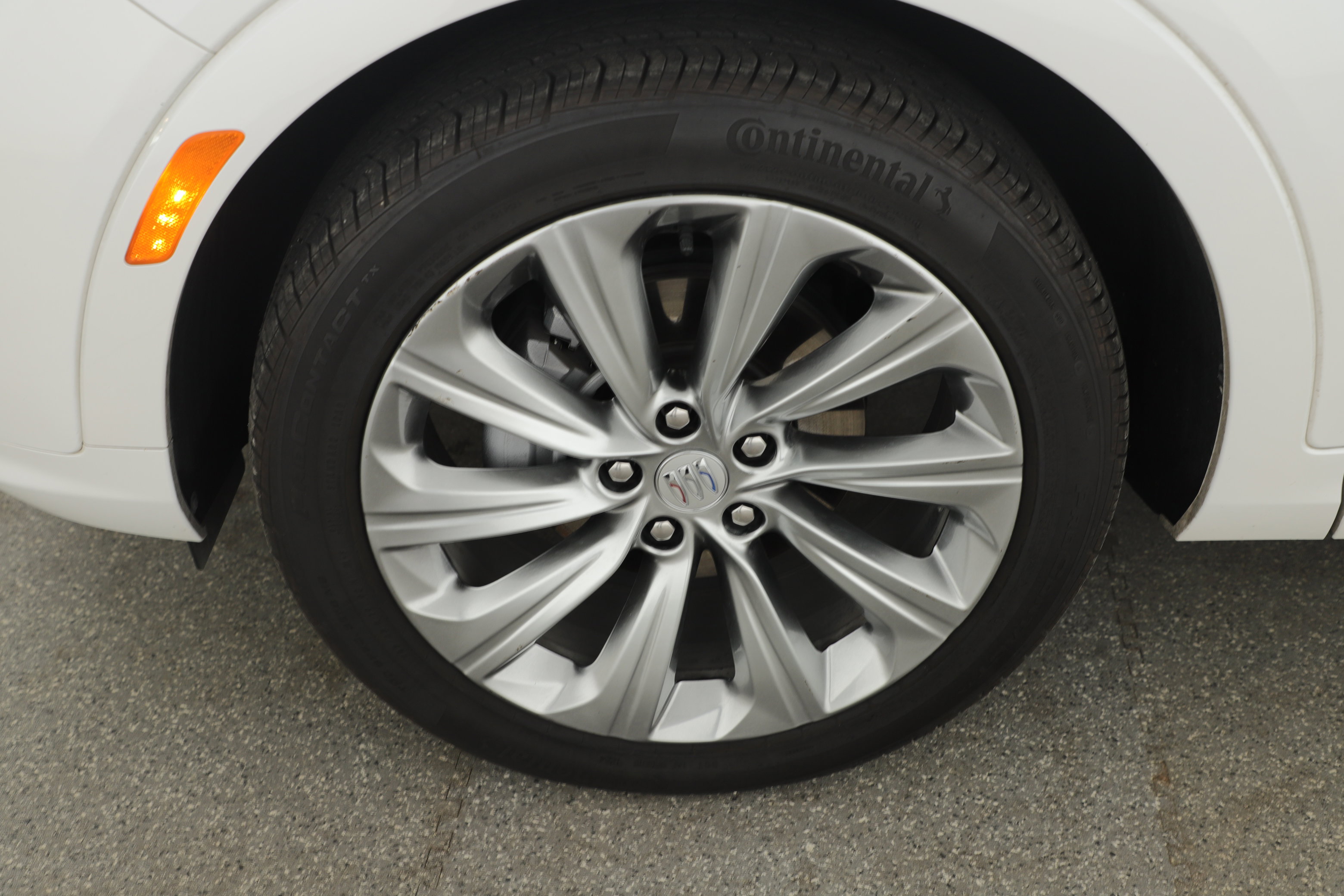 Used 2025 Buick Envista Avenir FWD image 4