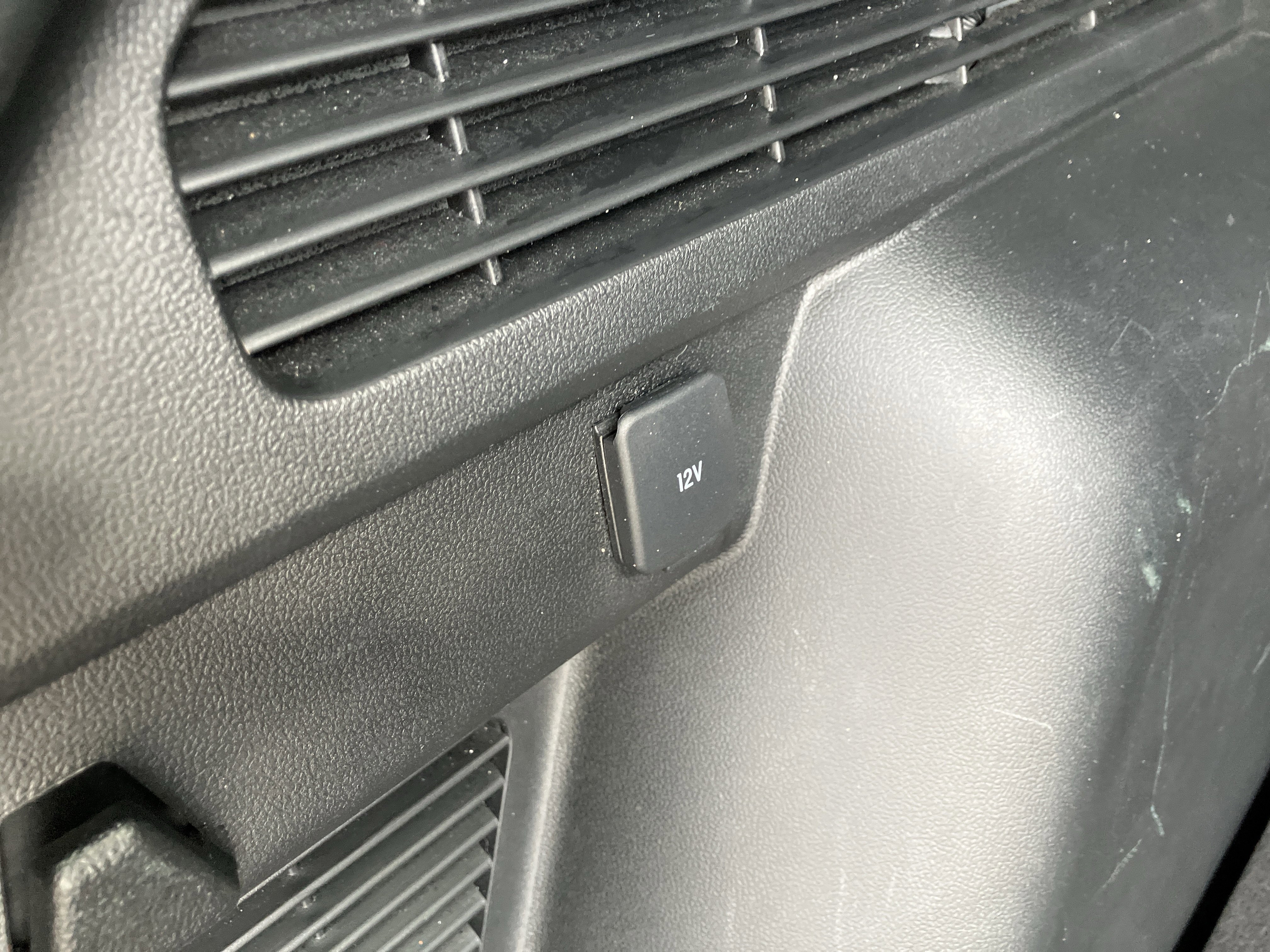 Certified 2022 Ford Escape SE w/ SE Sport Appearance Package image 14