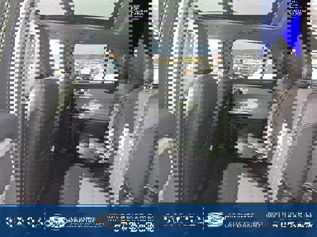 Certified 2022 Ford Explorer XLT w/ Equipment Group 202A image 11