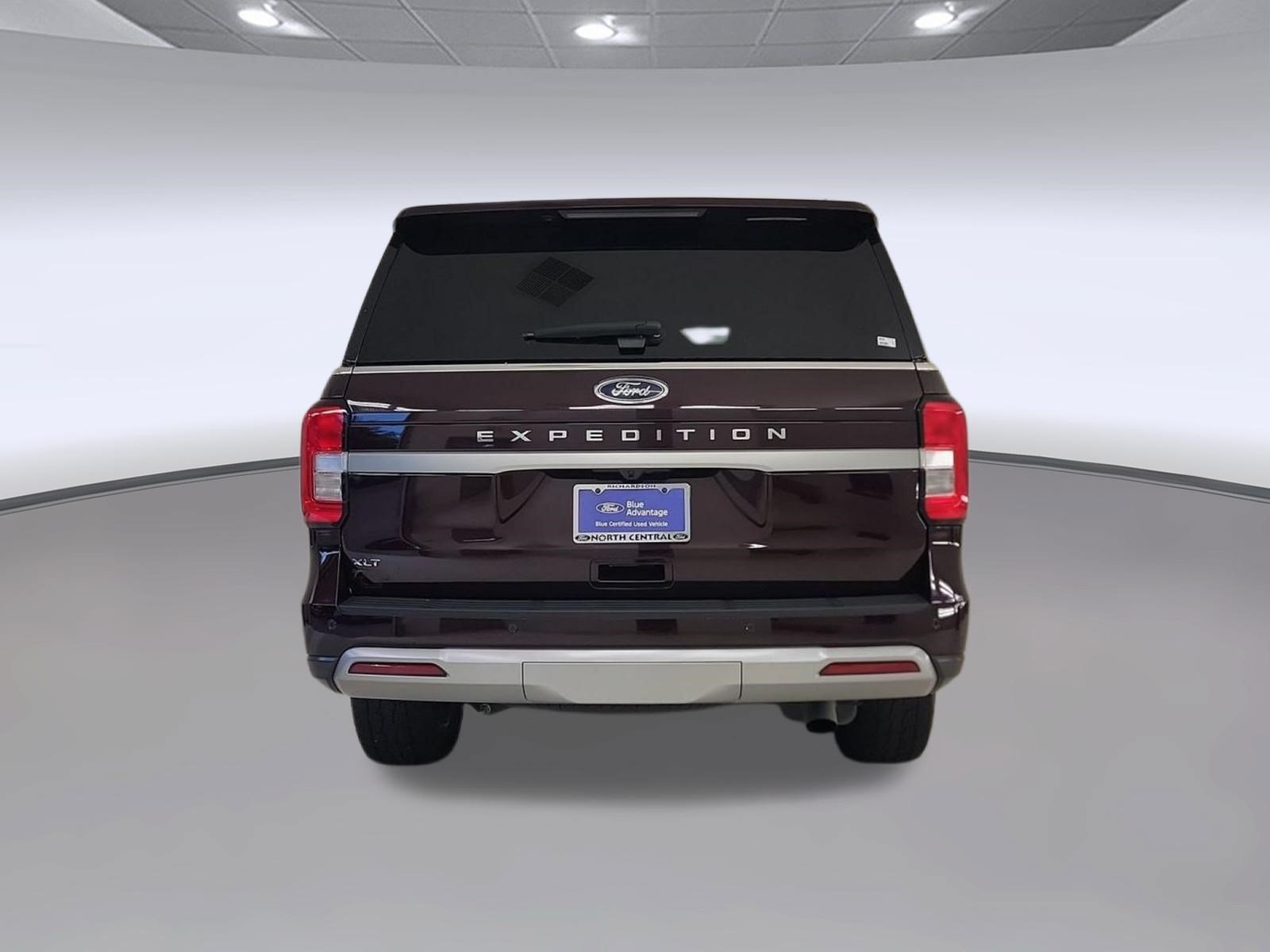Certified 2024 Ford Expedition XLT RWD image 8