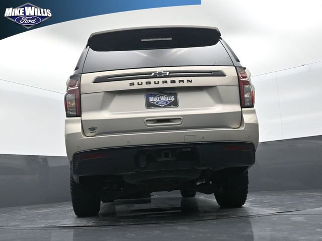 Used 2023 Chevrolet Suburban Z71 image 12