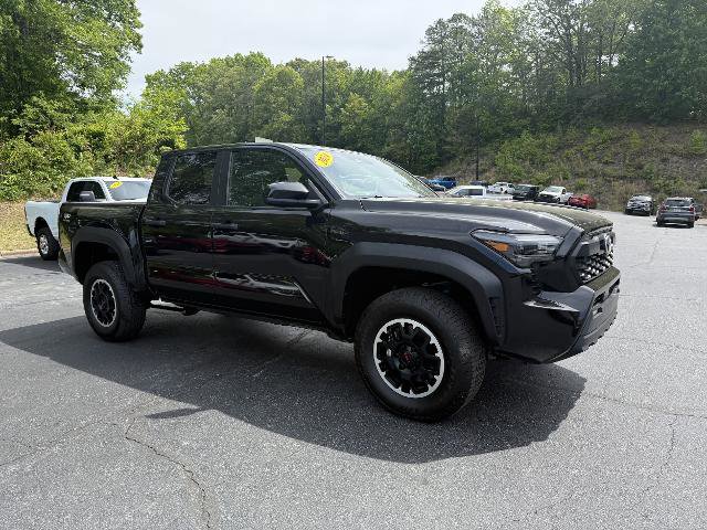Used 2024 Toyota Tacoma TRD Off-Road AWD/4WD image 13